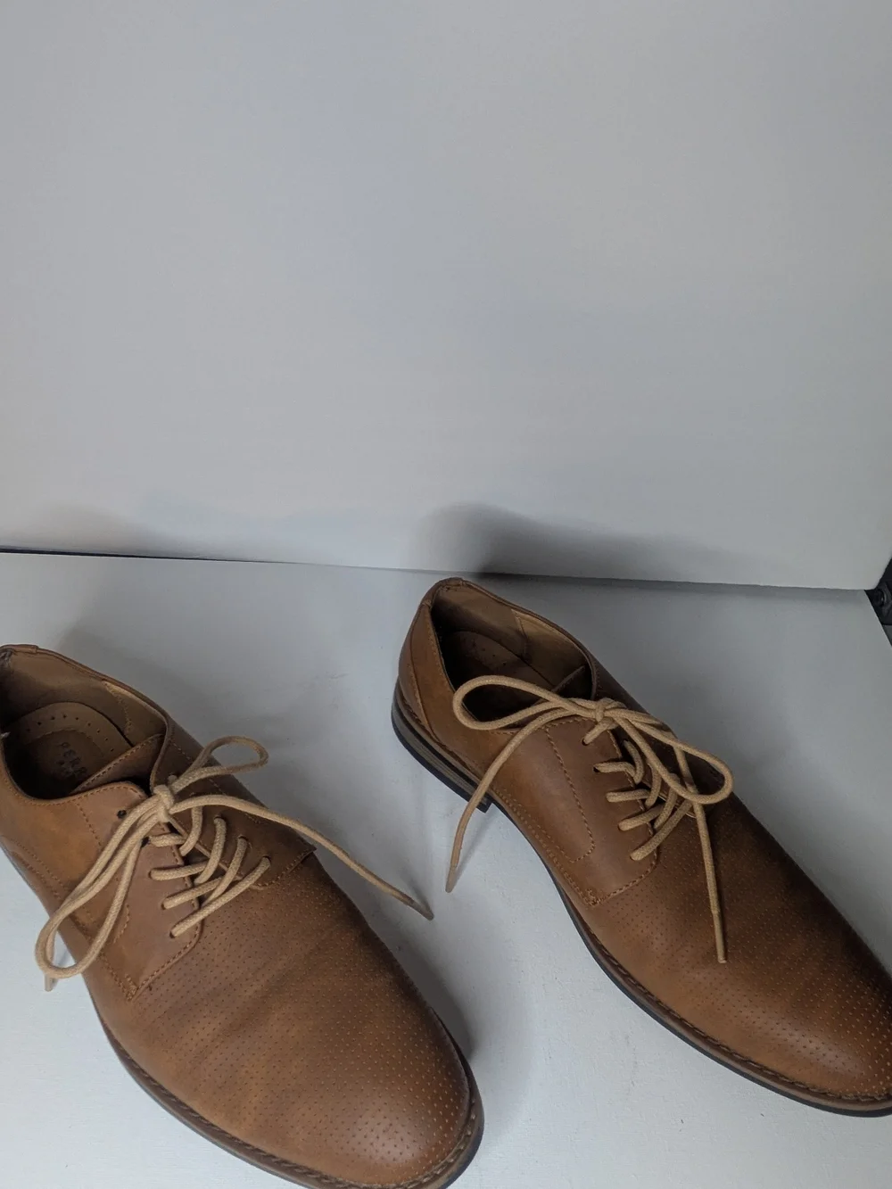 Perry Ellis Tan Leather Oxford Lace-Up